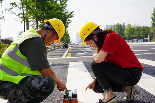 影响道路标线逆反光系数的因素有哪些？