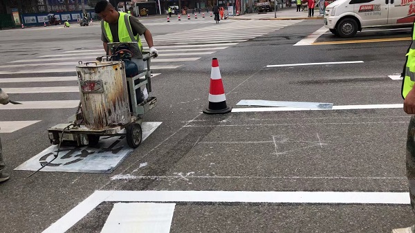路面图形标记施工标准——鸿安睿标线